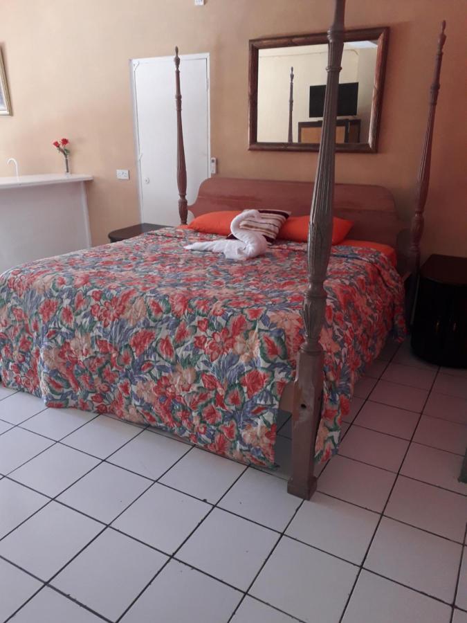 Bay Heights B&B Gros Islet Kültér fotó